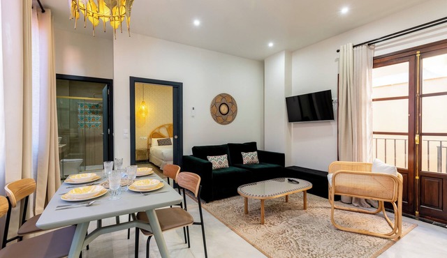 Argote 6 - Two Bedroom Apartment, Sleeps 5