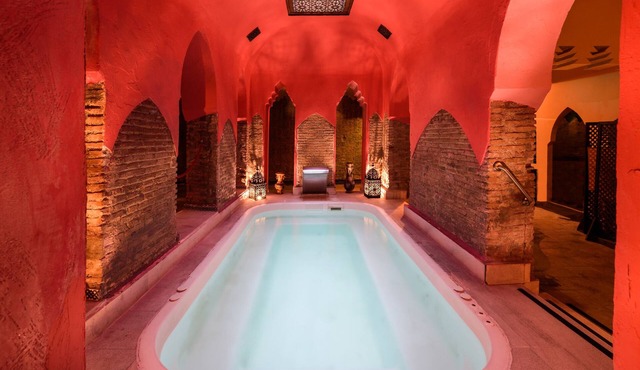 Arteaga Hostal & Baños Árabes Elvira