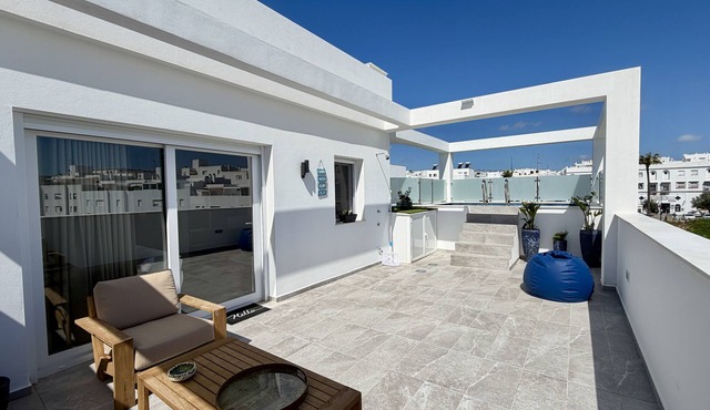 Ático Suite Vejer with a private heated pool