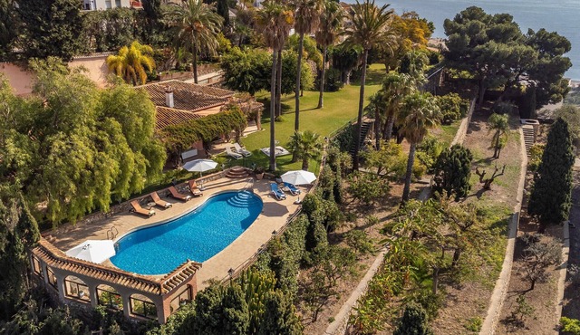 Awesome home in Almuñecar