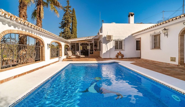 Awesome home in Guaro