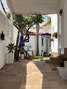 Beach-Goretti House