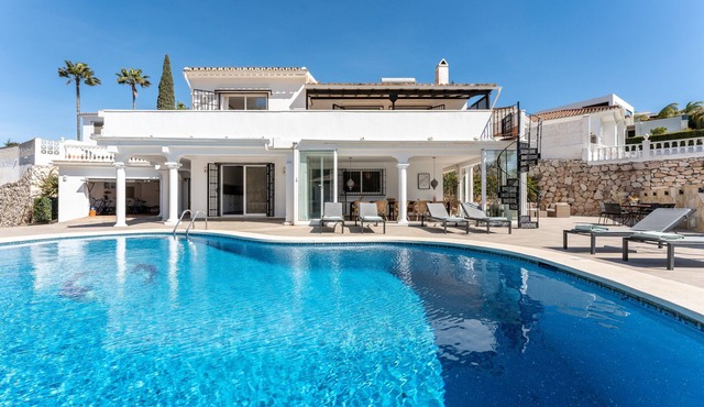 Beachfront Villa "Beachfront Luxury Villa La Cala" with Private Pool, Wi-Fi, and Air Conditioning