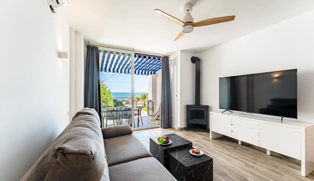 Beachfront holiday home in Malaga