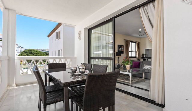 Beachside Puerto Banus Stunning Apartment 212