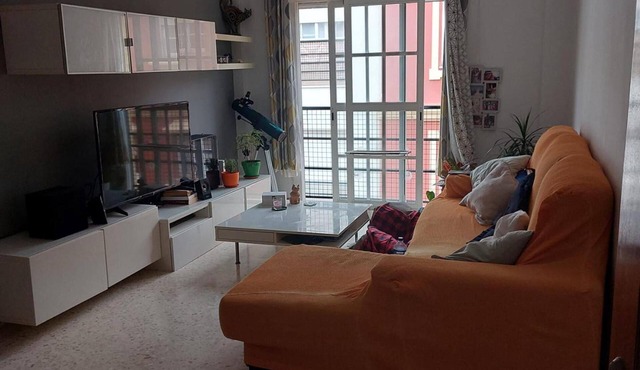 Beautiful 2-bed Apartment Next to Gibraltar