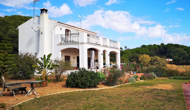 Beautiful 2-Bed Cottage in Villablanca