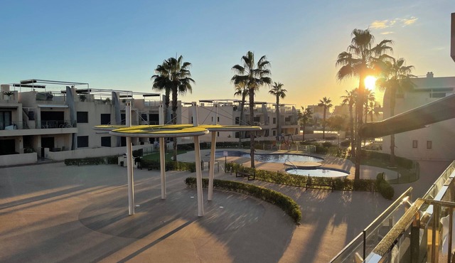 Beautiful apartment in a beautiful complex close to the sea and restaurants