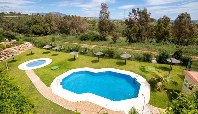 Beautiful apartment in Manilva with swimming pool