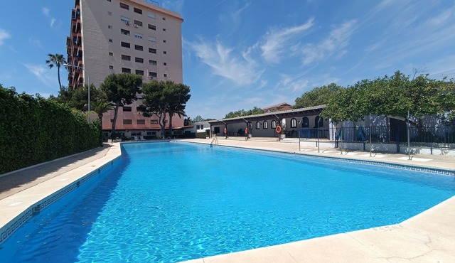 Beautiful apartment with a 40-meter pool and 2 minutes from the beach