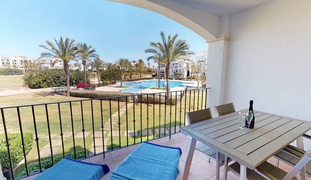 Beautiful apartment overlooking the pool- MO2411LT