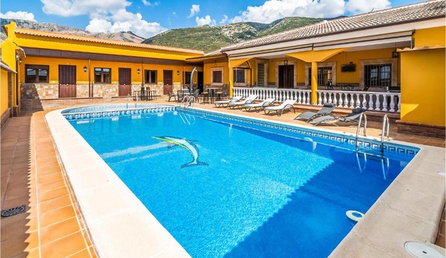 Beautiful Home In Priego De Cordoba