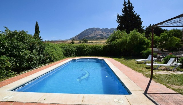 Belvilla by OYO Cortijo Los Alazores