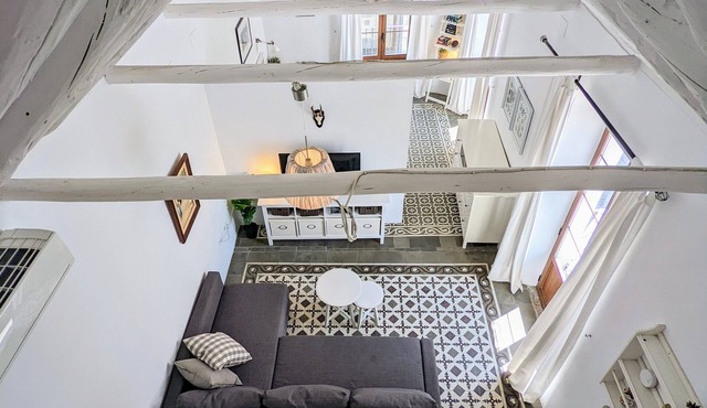Best location! Charming, fresh and private.