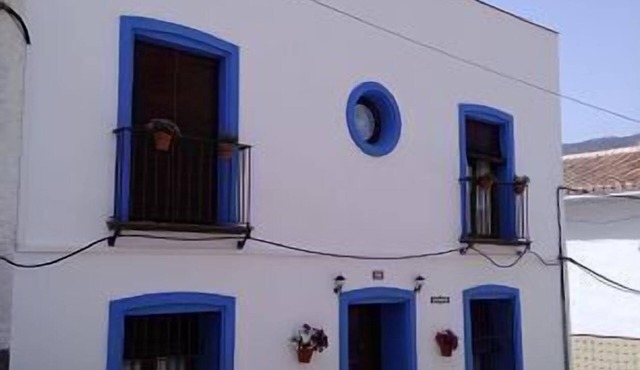 Blue House for 8 people