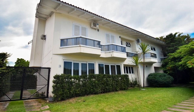 Casaram Jurerê Internacional Florianópolis a 200mt da Praia in Jurerê Internacional Florianópolis