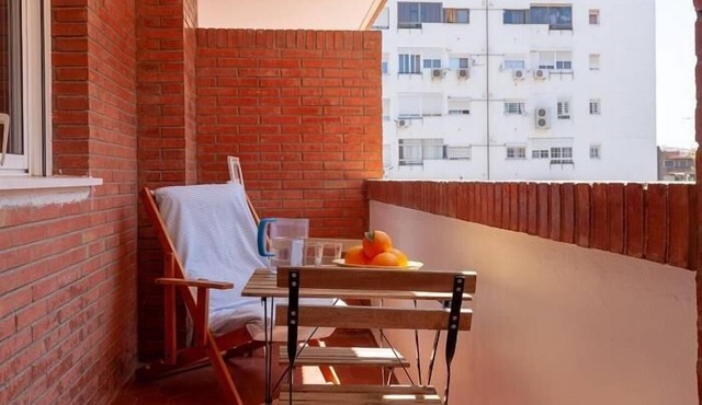 Bright and cozy apartment in Seville. A-C/WIFI