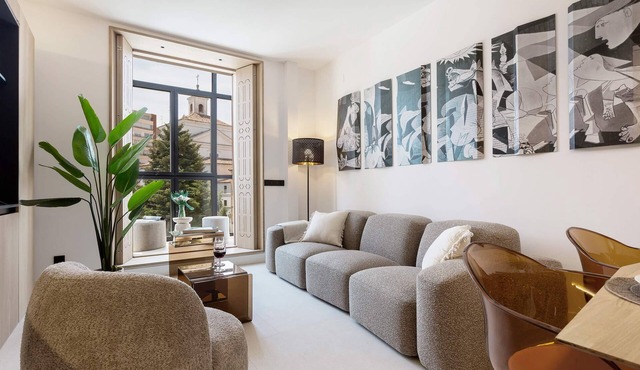 Bright apartment in the heart of Valladolid. Solanilla IV