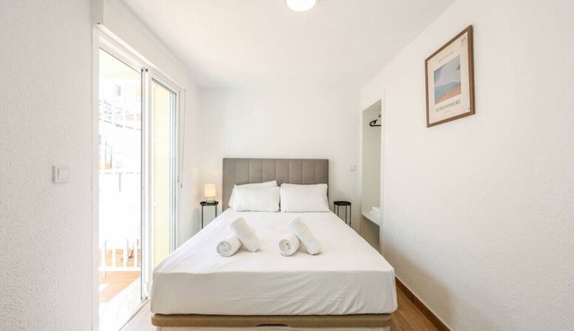 Bright Modern Home with Terrace