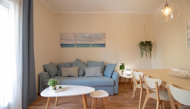 C102 - Huge and Stylish 5 Bedroom by the Center