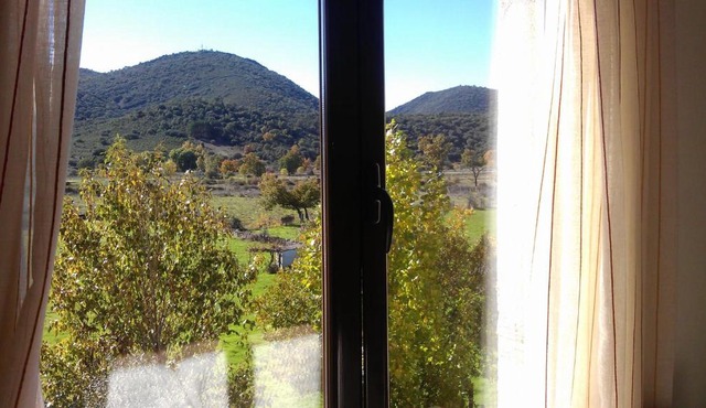 Cabañeros en la ventana