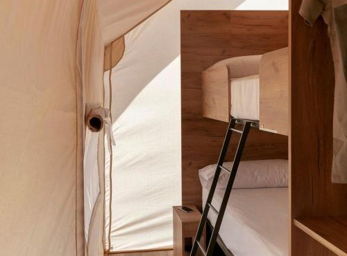 Cabane avec clim, animaux acceptés - 6 pers. - API-1-52-2298