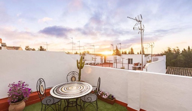 Casa 3 plantas con patio y Solárium privados BBQ