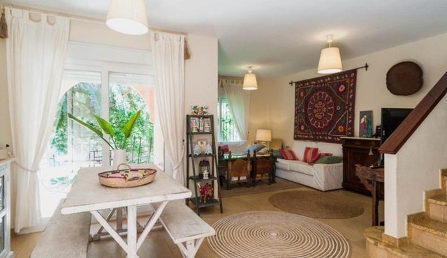 CASA 4 HABITACIONES CON JARDIN 10 Pax