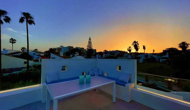 Casa Bahia Dorada - 3-bed townhouse on the front line of the beach!