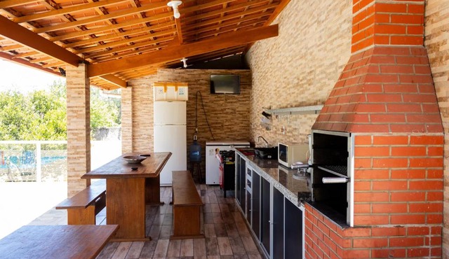 Casa bem equipada com piscina,churrasqueira e WiFi in Confins
