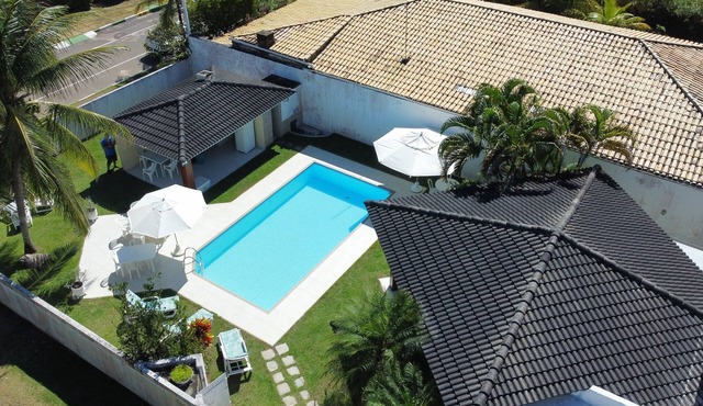 Casa Canto do Mar Guarajuba, between the beach and the lagoon in Camaçari