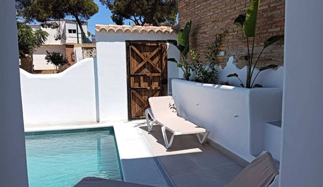 Casa con piscina al lado de la playa