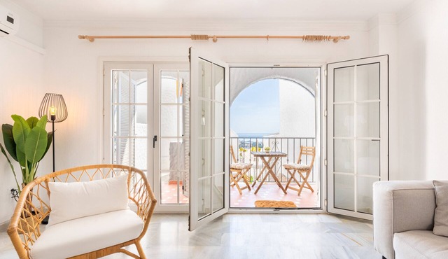 Casa de la Buena Vida | 3 Bedroom Townhouse with Sea View