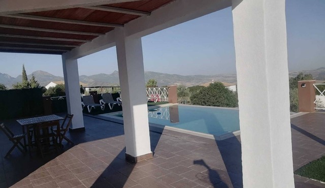 Casa en Sierra de Cádiz con Piscina Privada