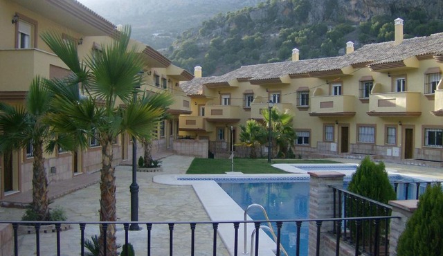 Casa Estacion de Benaojan
