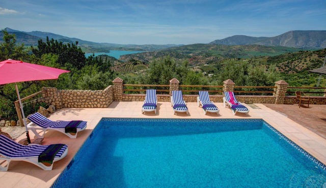 Casa Irene - Four Bedroom Villa, Sleeps 7