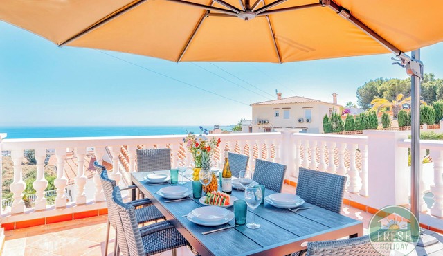 Casa Lilly - Superb Family Home Close to the Beach
