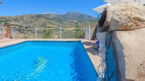 Casa Los Valles Alozaina by Ruralidays
