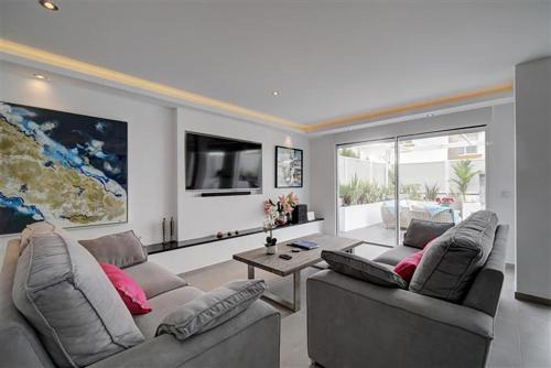Casa Luna by Finest Rentals