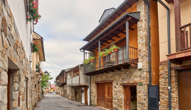 Casa María - Rural House in Molinaseca, Camino de Santiago, El Bierzo