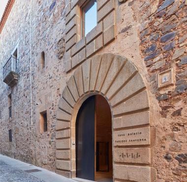 Casa Palacio PAREDES SAAVEDRA by ATRIO