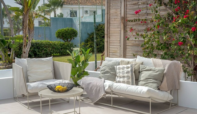 Casa Petunias – 3 Bed Beachside Retreat in San Pedro!