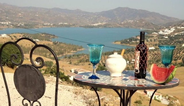 Casa Rosala, lake view+Maroma mountain+white villages and with private pool