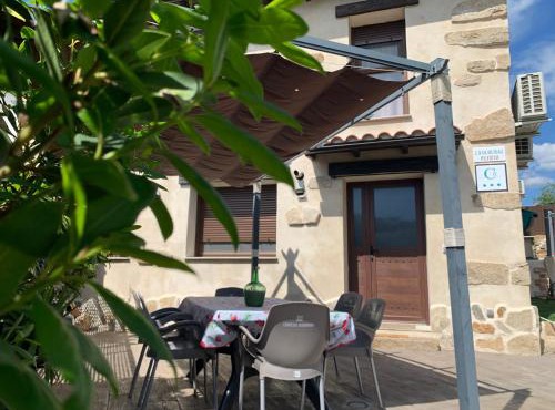 CASA RURAL PUERTO - casa de piedra con piscina privada - Valle del Ambroz - Casas del Monte - IDEAL PARA DISFRUTAR EN FAMILIA O GRUPO DE AMIGOS