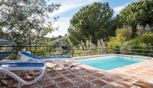 Chalet 'Finca Aguaillo' with Mountain View, Wi-Fi and Air Conditioning