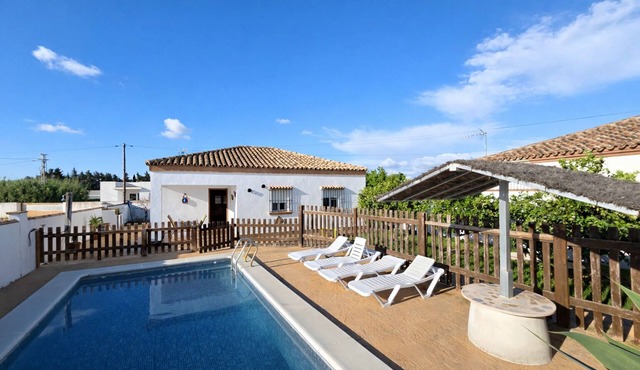 Chalet rustic Roche with pool