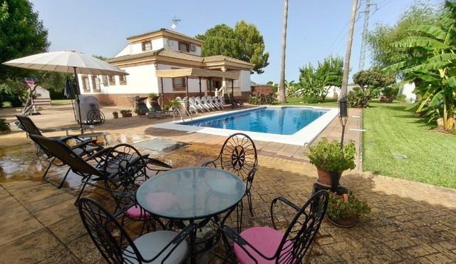 Chalet Villa Rossmar