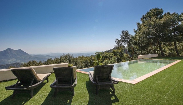 Charming luxury villa with amazing views