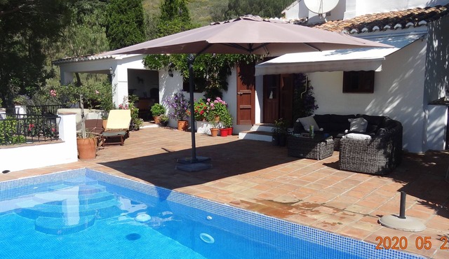 Charming traditional Andalucian Finca Emilio. 2 Bedrooms, 2 bathrooms & Pool