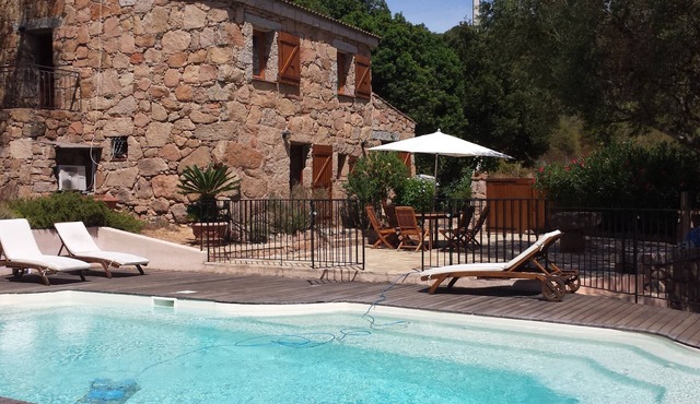 Charming villa with private swimming pool, jacuzzi, in Corsica, Palombaggia in Porto-Vecchio